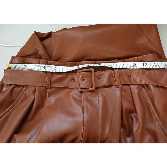 Abercrombie & Fitch Faux Leather High Waist Cropped Straight Pants Womens LG - Picture 6 of 10